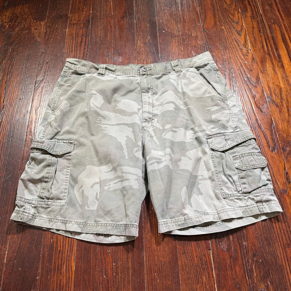 Vintage Wrangler Shorts‎ Mens 44 Camo Cargo Relaxed Fit Woodland Baggy Grunge